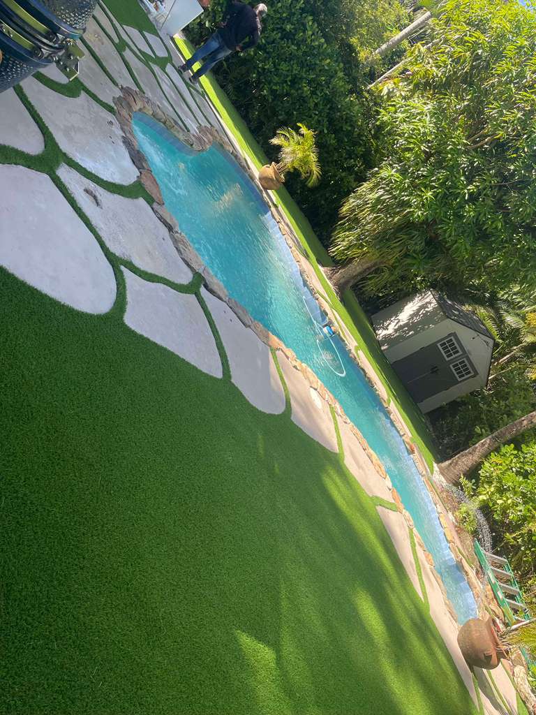 Pet turf Coral Gables